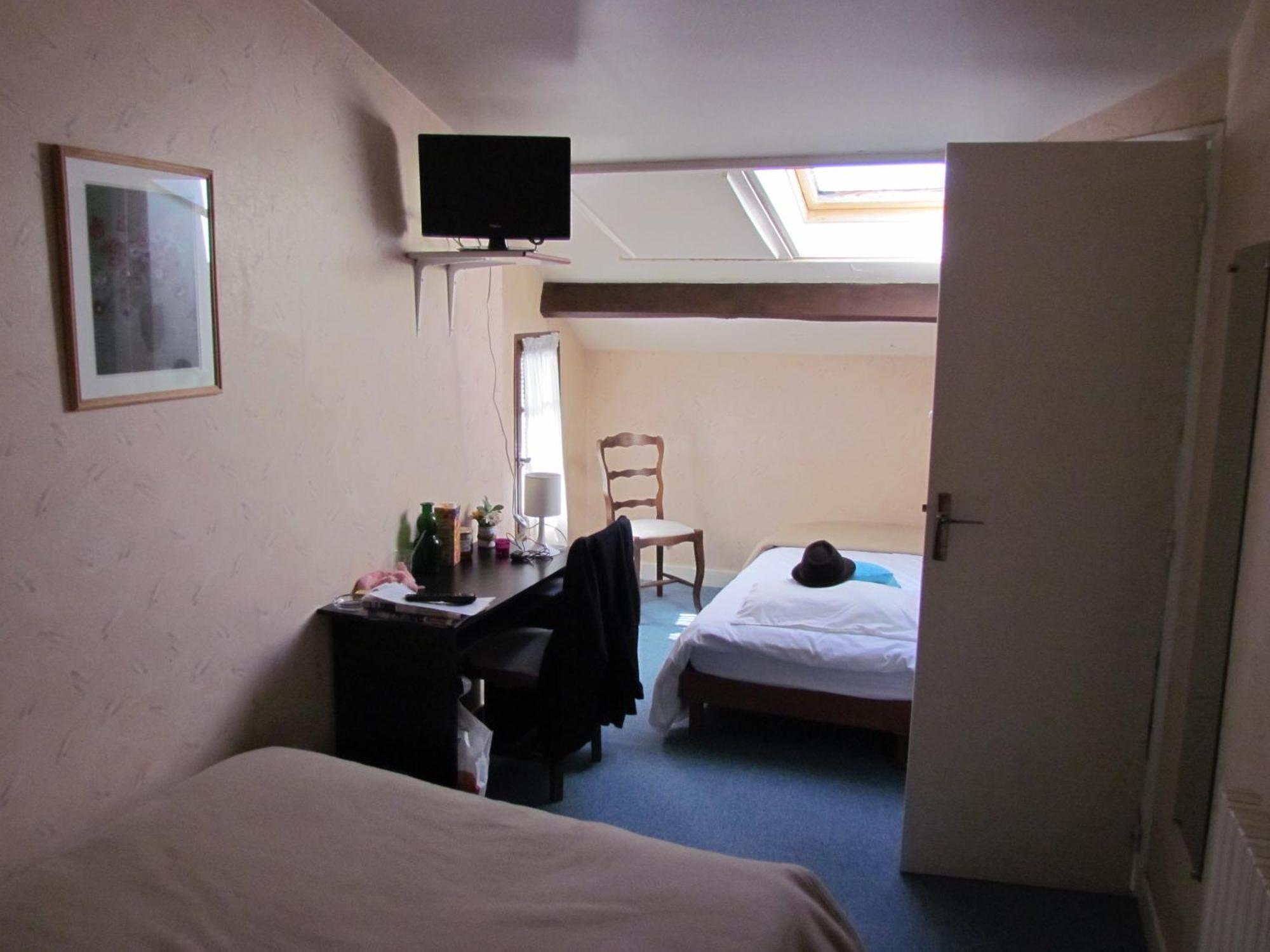 Logis Hotel Restaurant L'Oustal Naves  ภายนอก รูปภาพ