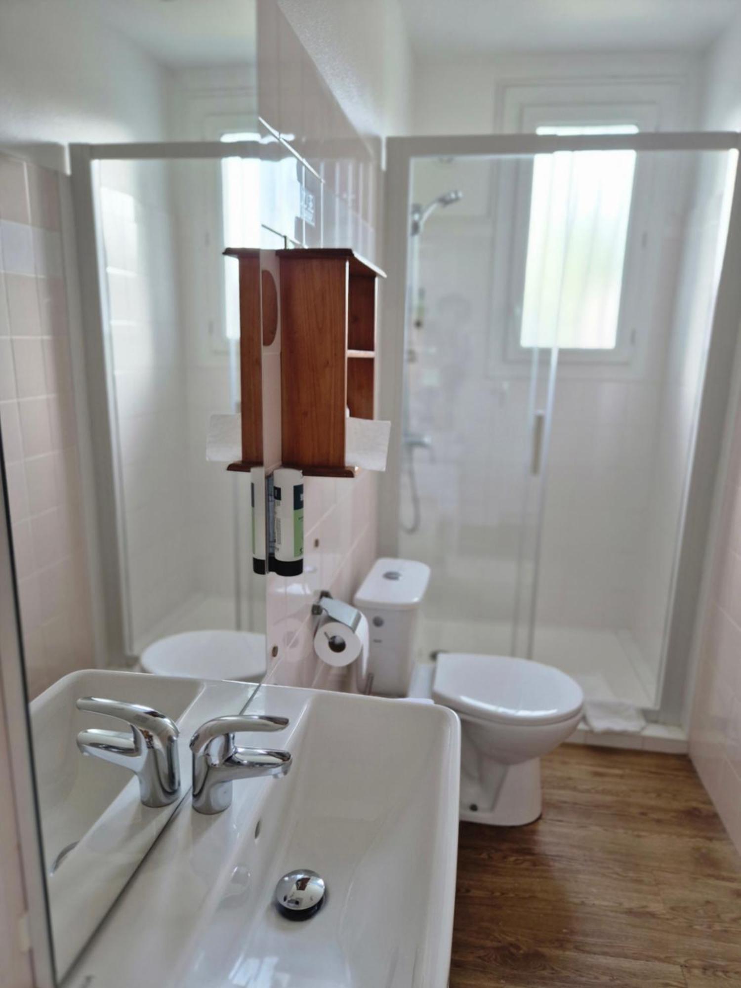 Logis Hotel Restaurant L'Oustal Naves  ภายนอก รูปภาพ