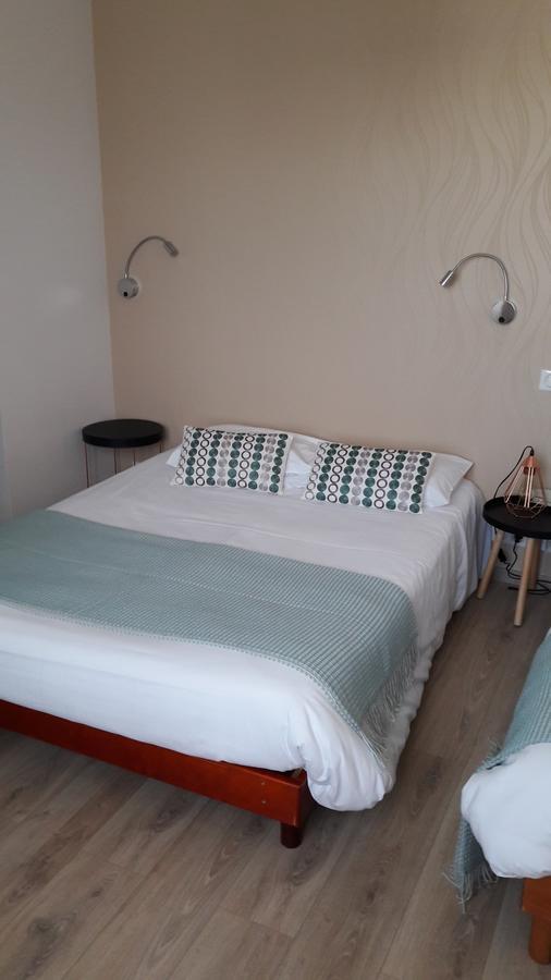 Logis Hotel Restaurant L'Oustal Naves  ภายนอก รูปภาพ