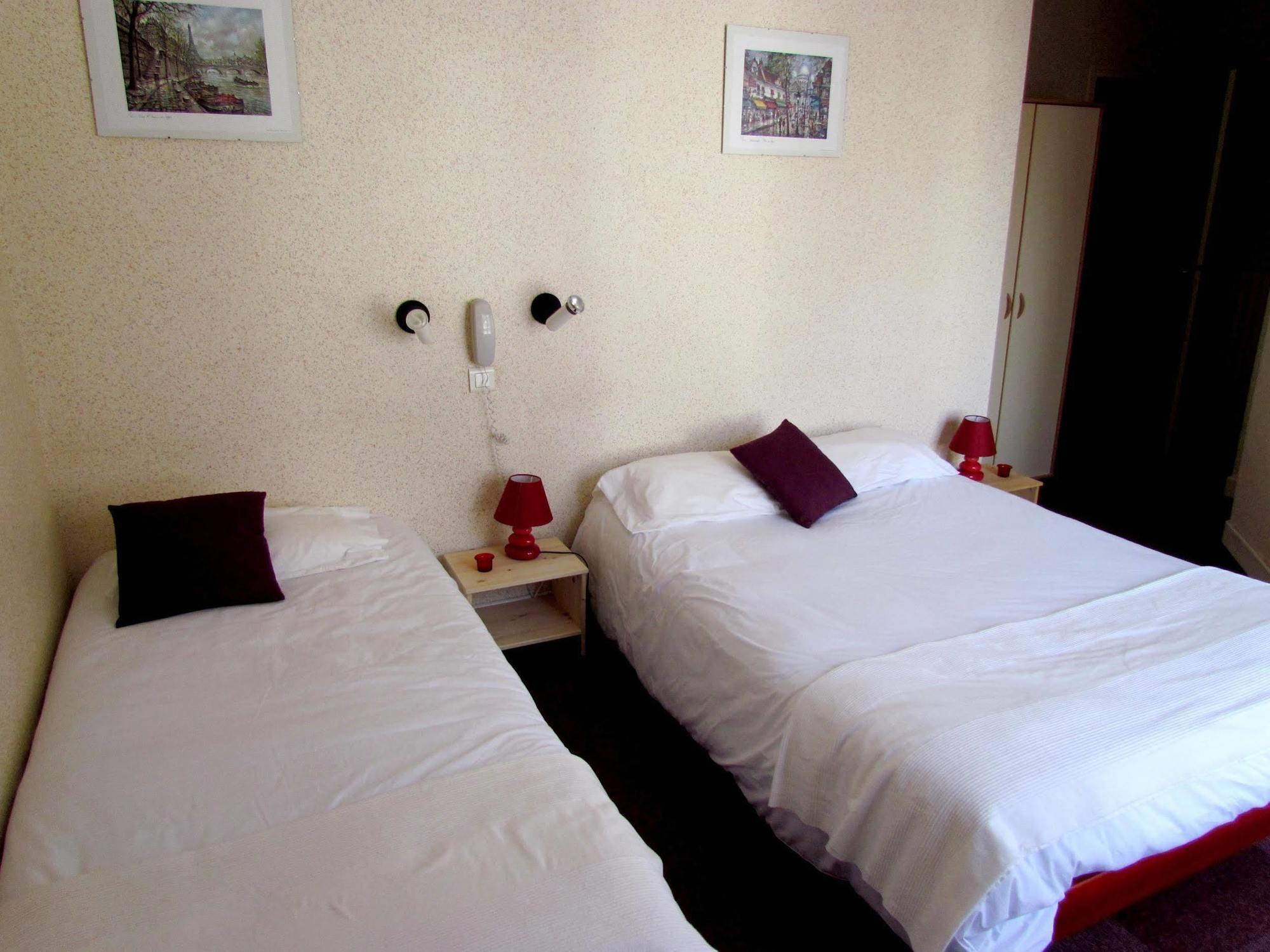 Logis Hotel Restaurant L'Oustal Naves  ภายนอก รูปภาพ